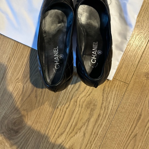 Chanel black pump quilted - Picture 7 of 8